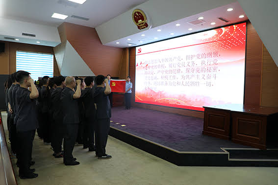 ca0136be512afb5a10618bdce7b67aba_a5a4f6d89cf153947505b8c262b06b55.jpg