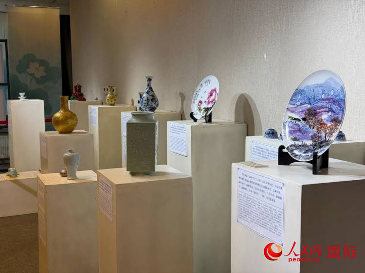 图为展览现场。人民网记者 张朋辉摄